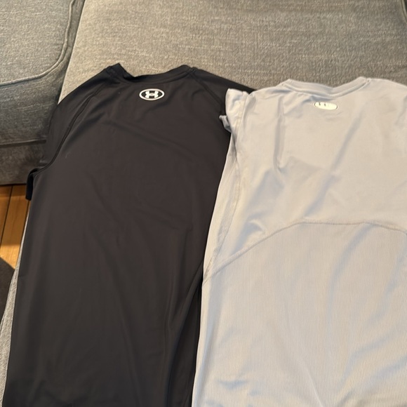 Boys size YXL Under Armour Black and Gray compression shirts. Worn a few times. - Picture 6 of 6
